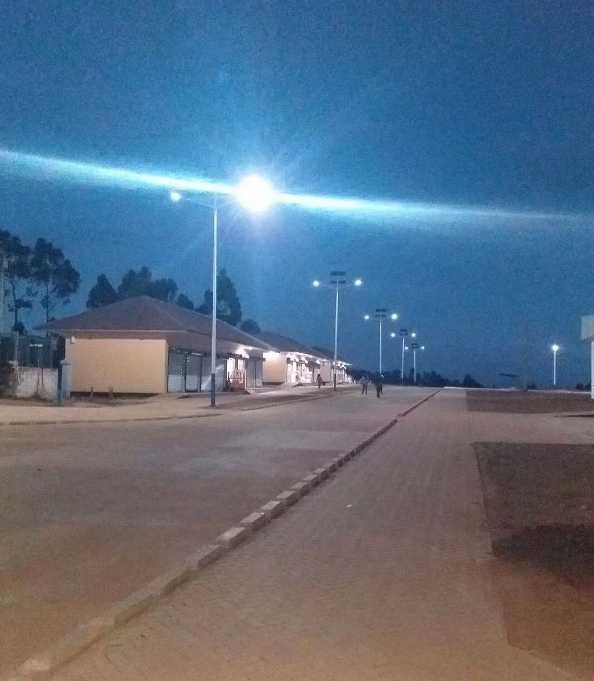 湘潭市非洲科特迪瓦太阳能路灯工程